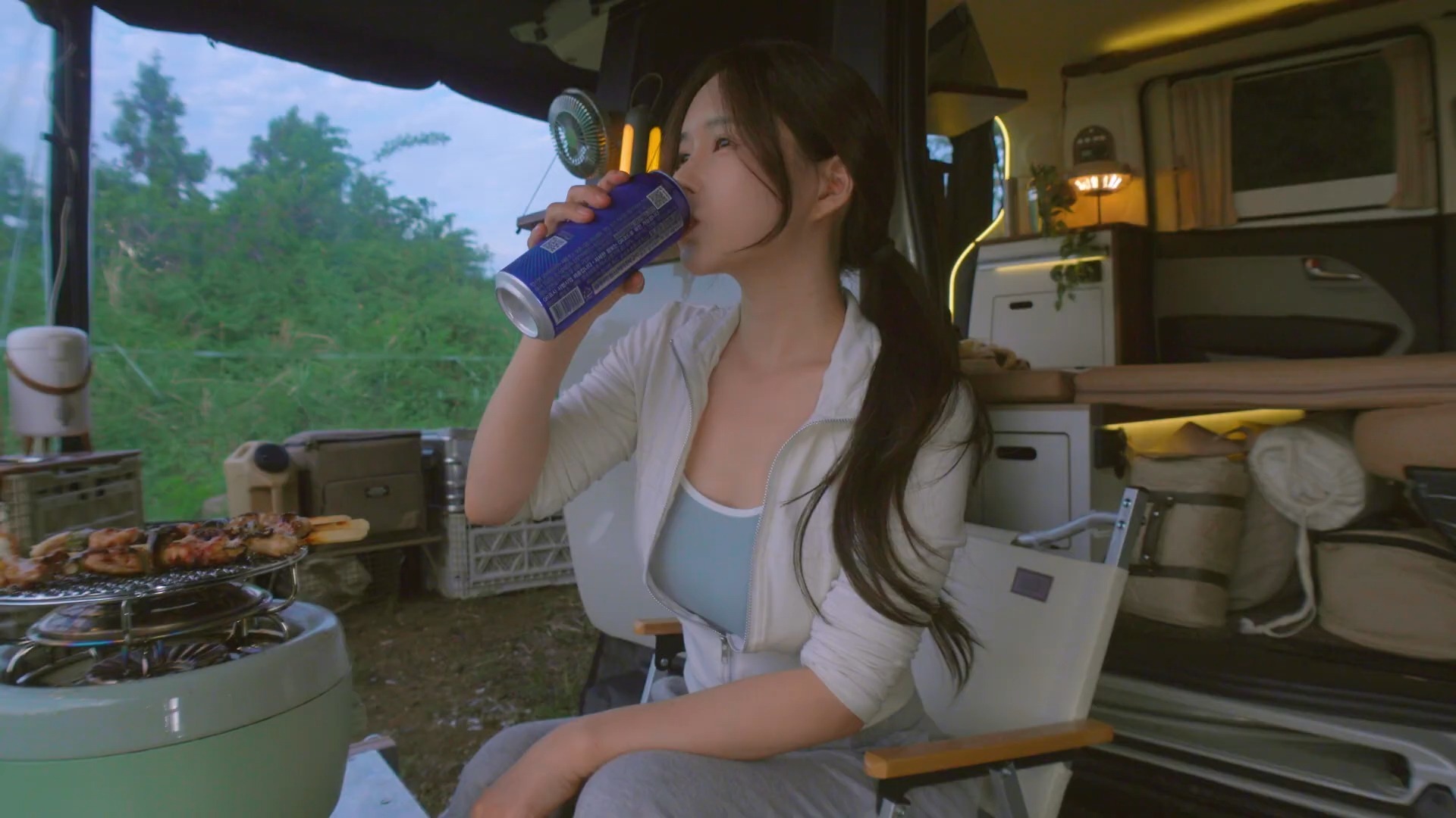 青海：强降雨致多条道路中断 交通部门全力抢通保畅